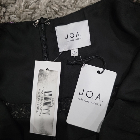 NWT J.O.A. Just One Answer Black Floral Dress Size Large - Picture 3 of 7
